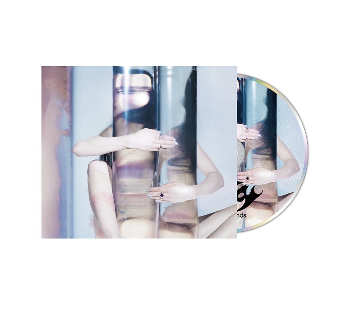 LANÇAMENTO 🇧🇷

O CD "Empty Hands" agora está disponível na Amazon Brasil por R$124,11 em 4x sem juros.

🔗 amzn.to/4ri3fTx