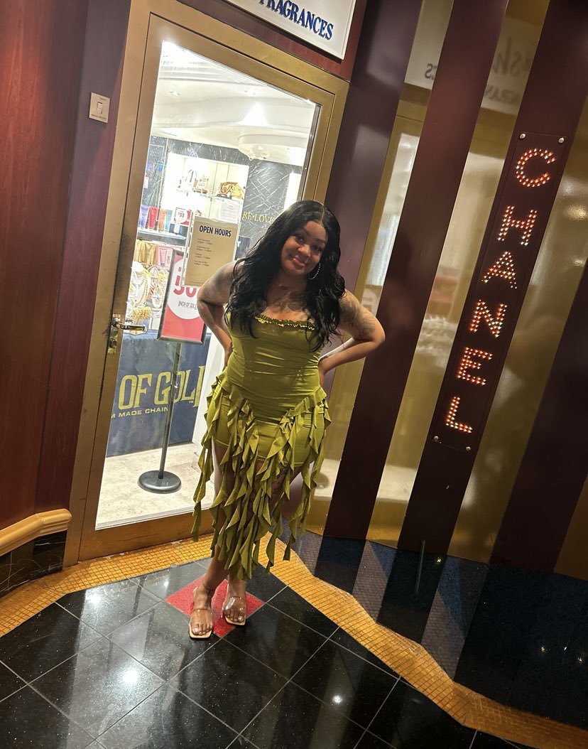 Kama_Sutraaa's tweet image. #chapter43 HBD To me!!!!!