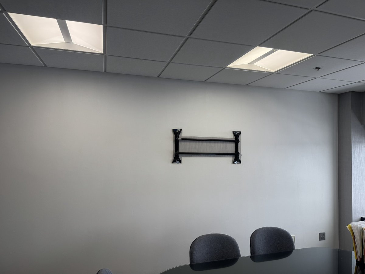 cobbbros's tweet photo. New wallpaper, Big upgrade.  
A refreshed conference room, better first impressions, more energy in meetings, and a space people actually enjoy being in. Small change, real impact. If your business could use that kind of boost, we've got you covered. 😉 https://t.co/jabg0PJw5g