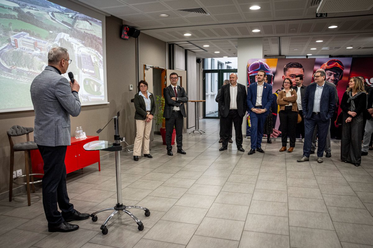 PompiersFR's tweet image. #2026 | Hier, le président  @BoslandJP a présenté ses vœux aux partenaires de la #FNSPF et de l’#ODP.
L’occasion de se retrouver, d’échanger et de renforcer les liens qui nous unissent.