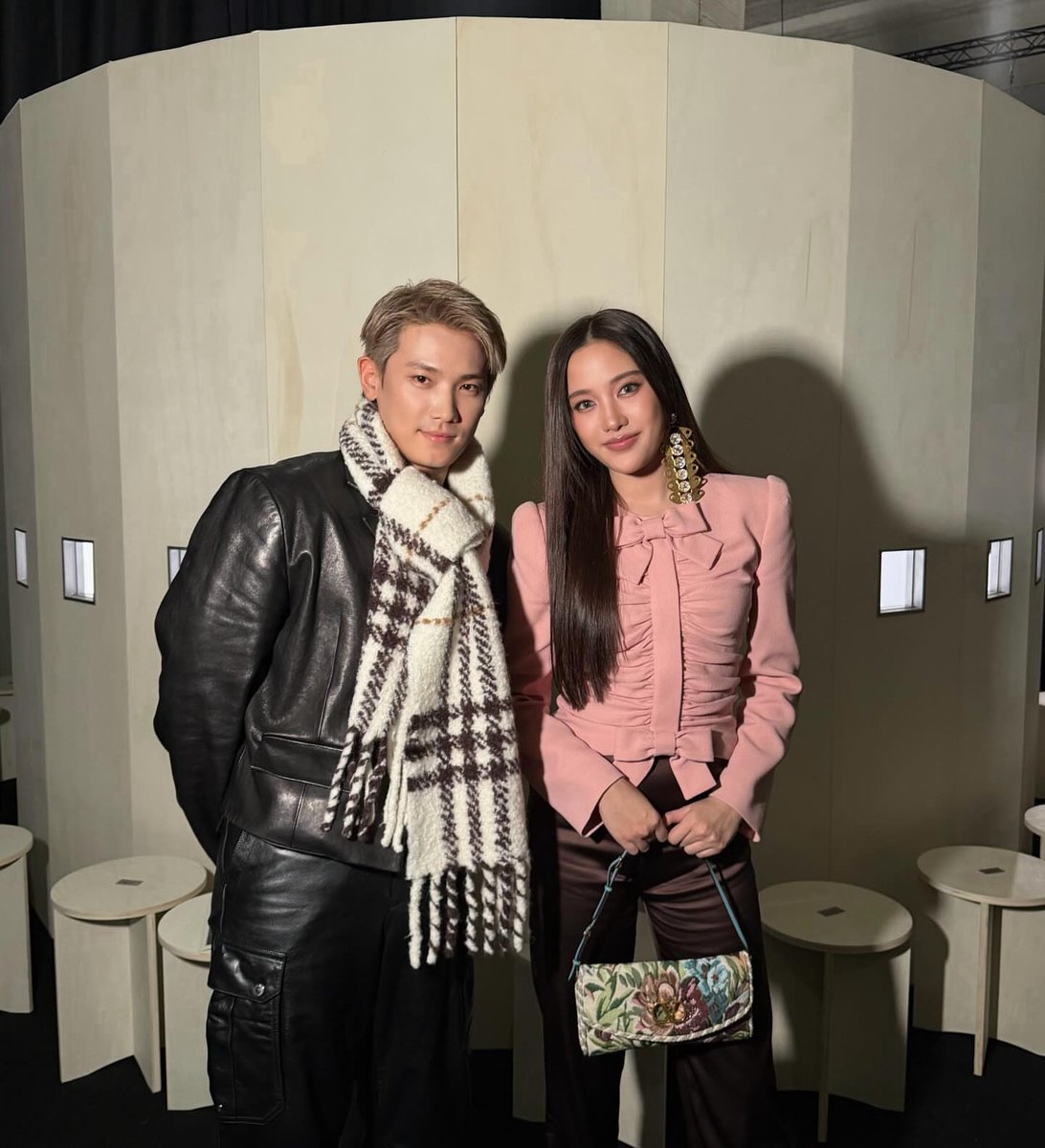 Social butterfly 🦋 

SAROCHA FLY TO COUTURE 2026
#ValentinoHC2026xFreen
#srchafreen‌