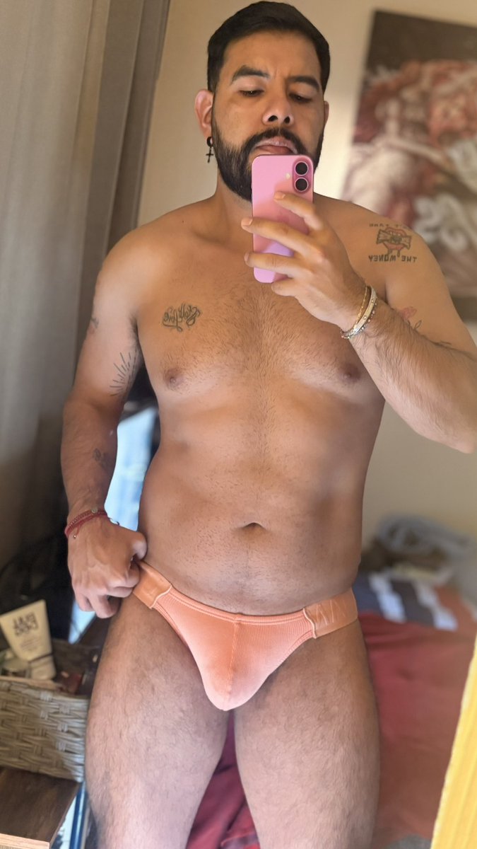 “Good underwear changes everything — and @triniful understood the assignment. Grab yours and use my code barajas to get 15% off.” #####“Un buen underwear lo es todo, y  lo hizo increíble. Entra a su página y usa mi código barajas para llevarte 15% de descuento.” #UnderwearDay