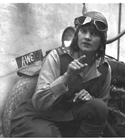 Jan. 28, 2018  Thank you to MoMA in New York and the Academy Film Archives with all their talented people. Heather Linville’s AW presentation was perfection, Jessica DePrest did an excellent job keeping all things Aloha, moving in the right direction.

AlohaWanderwell.com
RDT