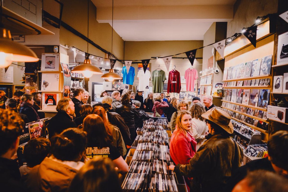 Great to play ‘Wormslayer’ for the first time last night at <a href="/TruckOxford/">Truck Oxford</a>.

Thanks Oxford, <a href="/waxandbeans/">Waxandbeans</a> Bury tonight 🪱🗡️

Are you with us?