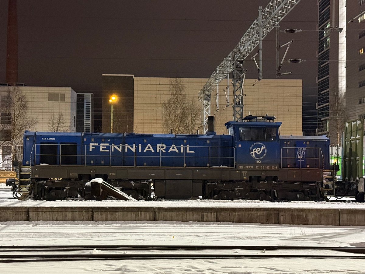 Neljäs julkaistava veturimme hahmo on Ilmarinen. ⛏️ Ilmarinen on Dr18-dieselveturi, veturinumeroltaan 102.

Design: Franz Design Oy

#fenniarail #fenniarailveturienhahmot #fenniaraililmarinen #fenniaraildr18