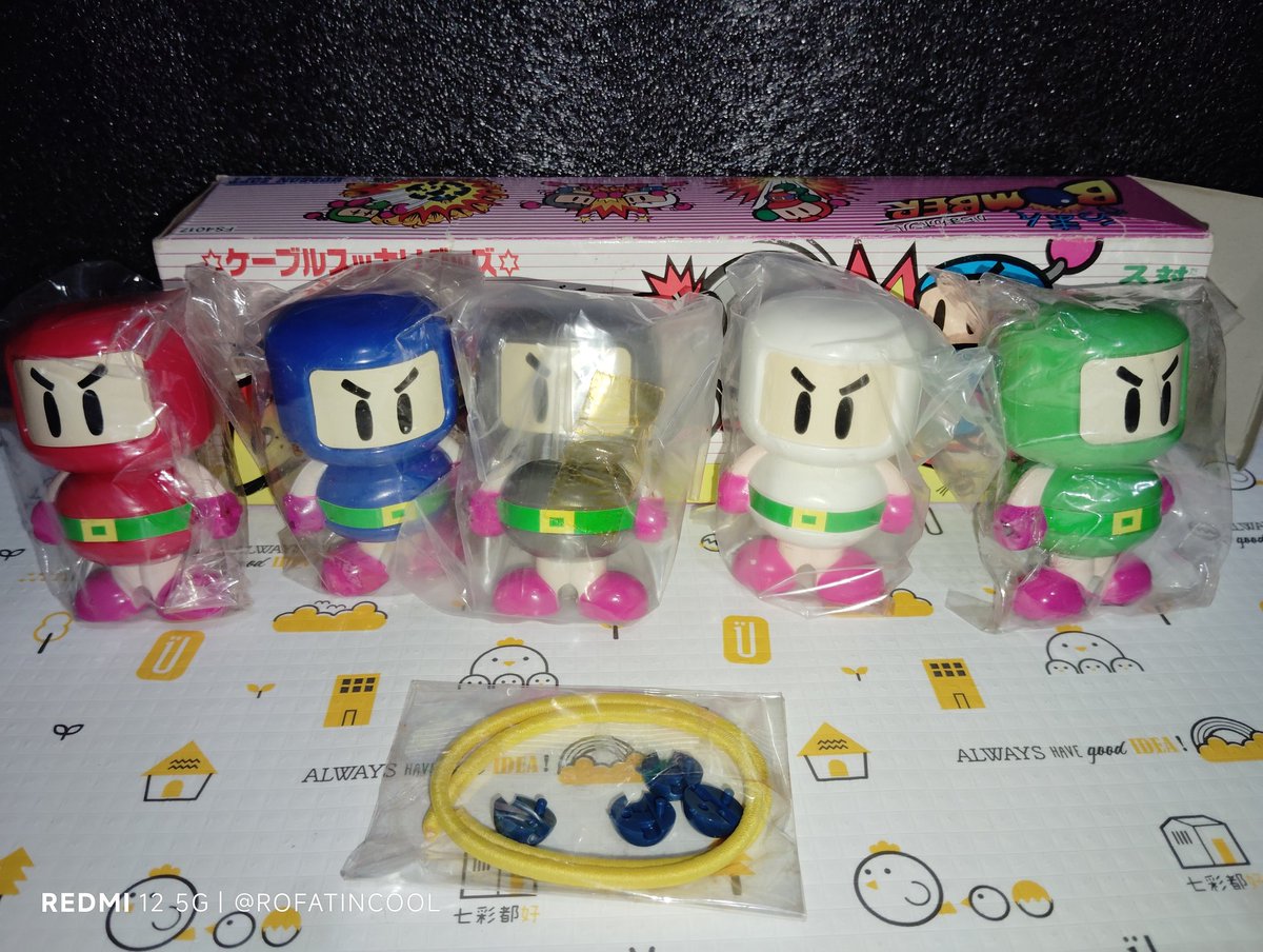 からまんボンバー　非売品　ハドソン　ボンバーマン　ケーブルスッキリグッズ からまんボンバー 非売品 ハドソン ボンバーマン ケーブルスッキリ