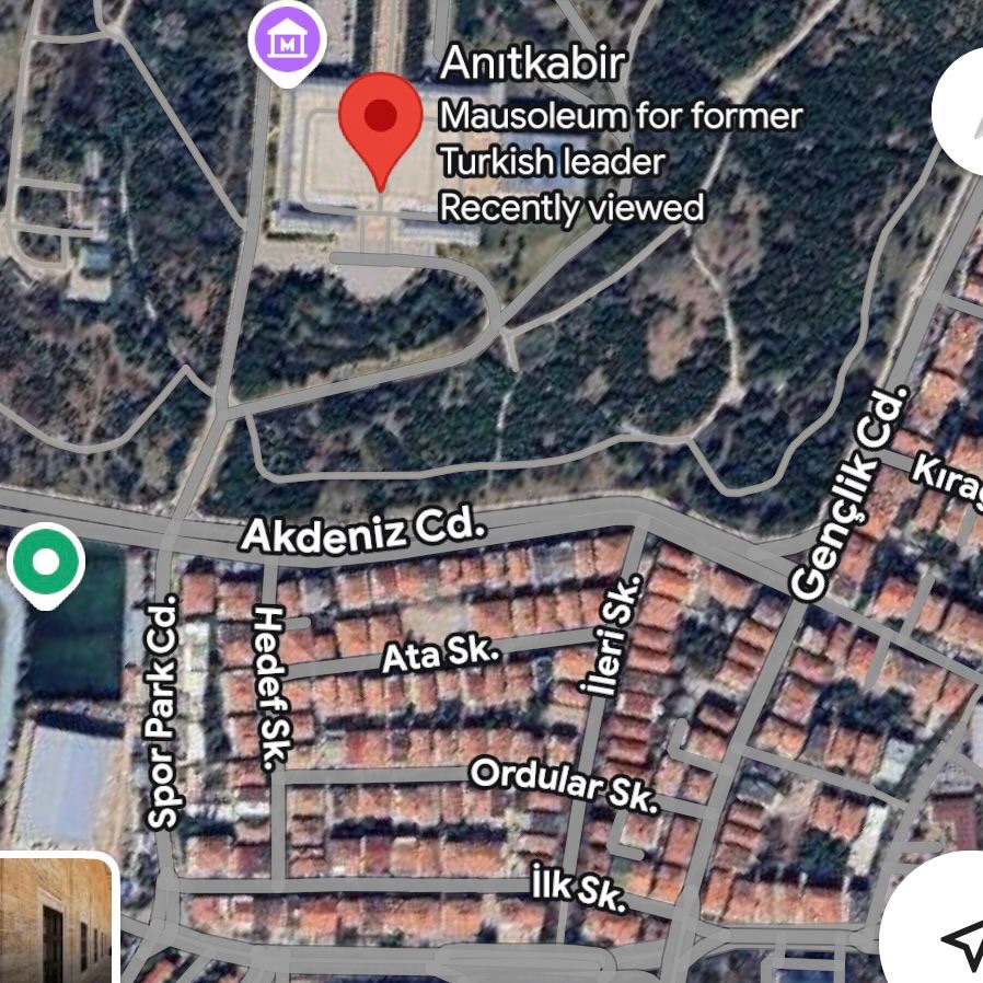 Anıtkabir'in çevresindeki sokak isimleri:

▬ Ordular
▬ İlk
▬ Hedef
▬ Akdeniz
▬ İleri