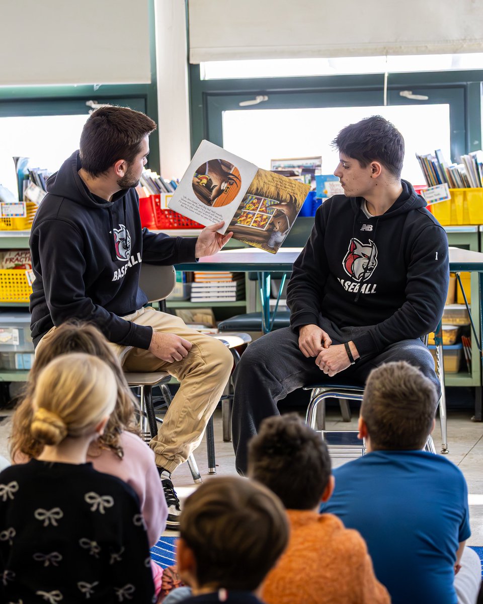 Anna Maria College Athletics tweet media