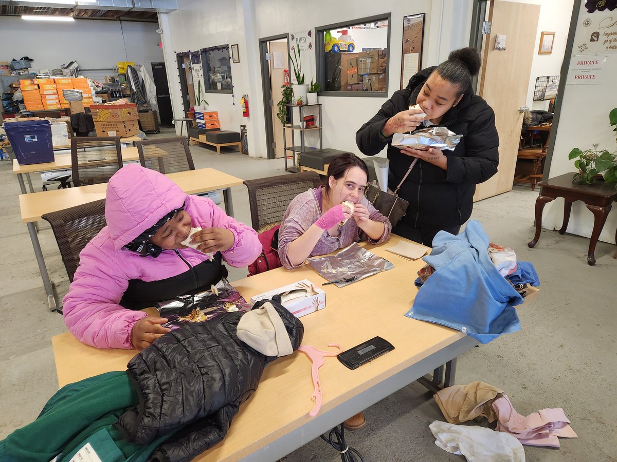 Thank you to Gracie from <a href="/hotheadburritos/">Hot Head Burritos</a>, Turner Construction &amp; YOU for allowing us to be a refuge from the cold.

YOUR support makes it possible- paypal.com/donate/?cmd=_s…

Thank you.