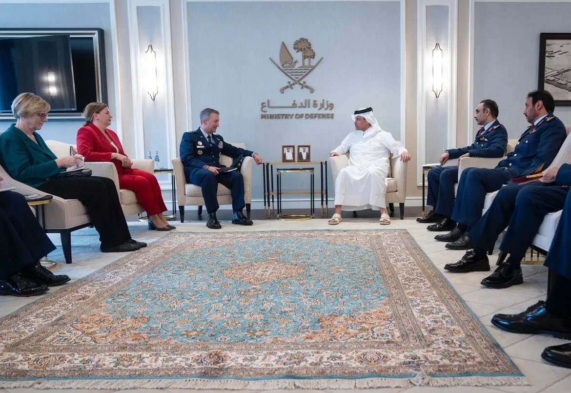 Generaldancane's tweet photo. Chairman of the Joint Chiefs Gen. Dan Caine visited Doha, meeting with senior Qatari leaders to reaffirm the U.S.–Qatar strategic partnership and discuss continued military integration to address regional challenges. 🇺🇸🇶🇦 https://t.co/DpcPSpGveU