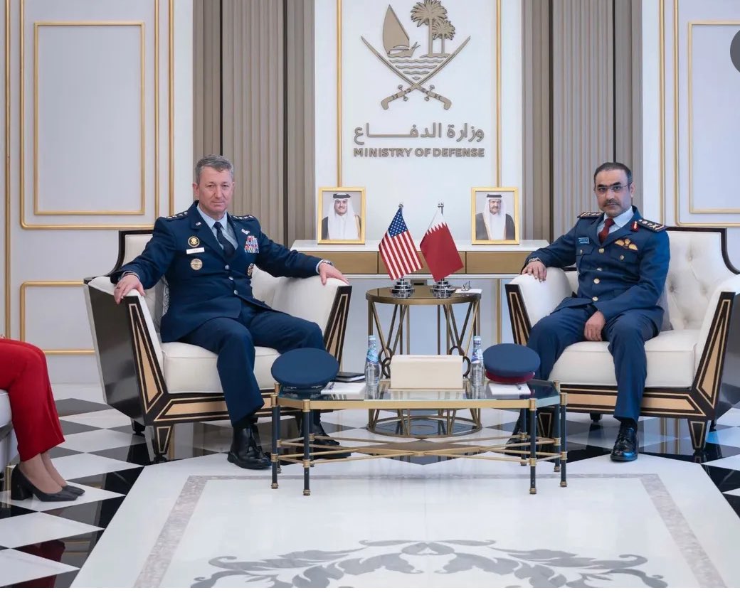 Generaldancane's tweet photo. Chairman of the Joint Chiefs Gen. Dan Caine visited Doha, meeting with senior Qatari leaders to reaffirm the U.S.–Qatar strategic partnership and discuss continued military integration to address regional challenges. 🇺🇸🇶🇦 https://t.co/DpcPSpGveU