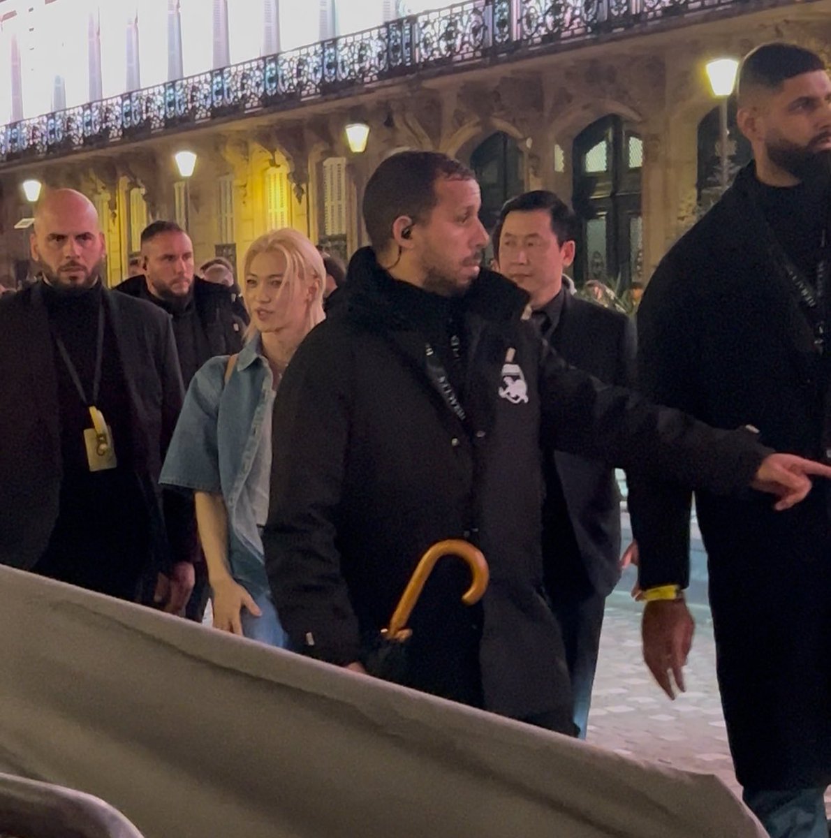 915bbok's tweet image. tiny baby…. right in front of me