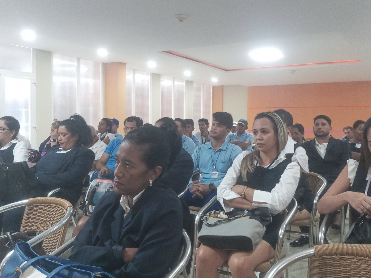 📊 En el balance de trabajo del Centro Telefónico #Bayamo evaluamos las deficiencias y logros del 2025, y definimos las proyecciones para 2026 con responsabilidad y compromiso.
#JuntosPodemosLograrlo
#GenteQueSuma 
#EtecsaConCuba 
<a href="/ETECSAGranma/">Bayamesa2025</a>