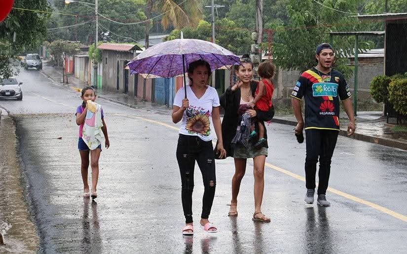 db_nicaragua's tweet photo. 🌦️ El INETER informó que la primera etapa del período lluvioso en Nicaragua será bajo condiciones neutras, sin influencia de #LaNiña ni #ElNiño, según el Director de Meteorología, Ing. Marcio Baca. 🌤️🌧️

#Nicaragua 
#INETER https://t.co/dVaP4RMSKs
