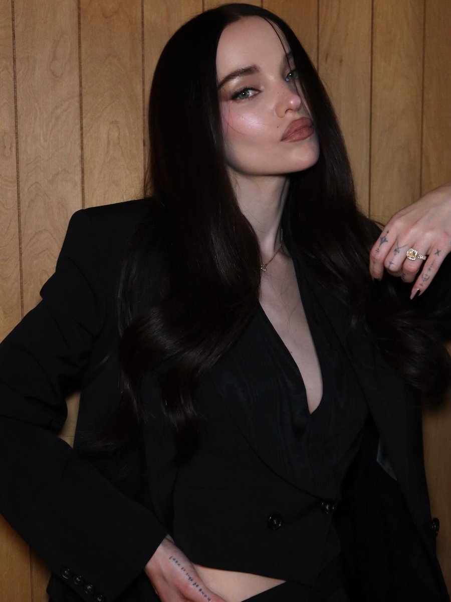 updatesdcbr's tweet image. Dove Cameron via Instagram.