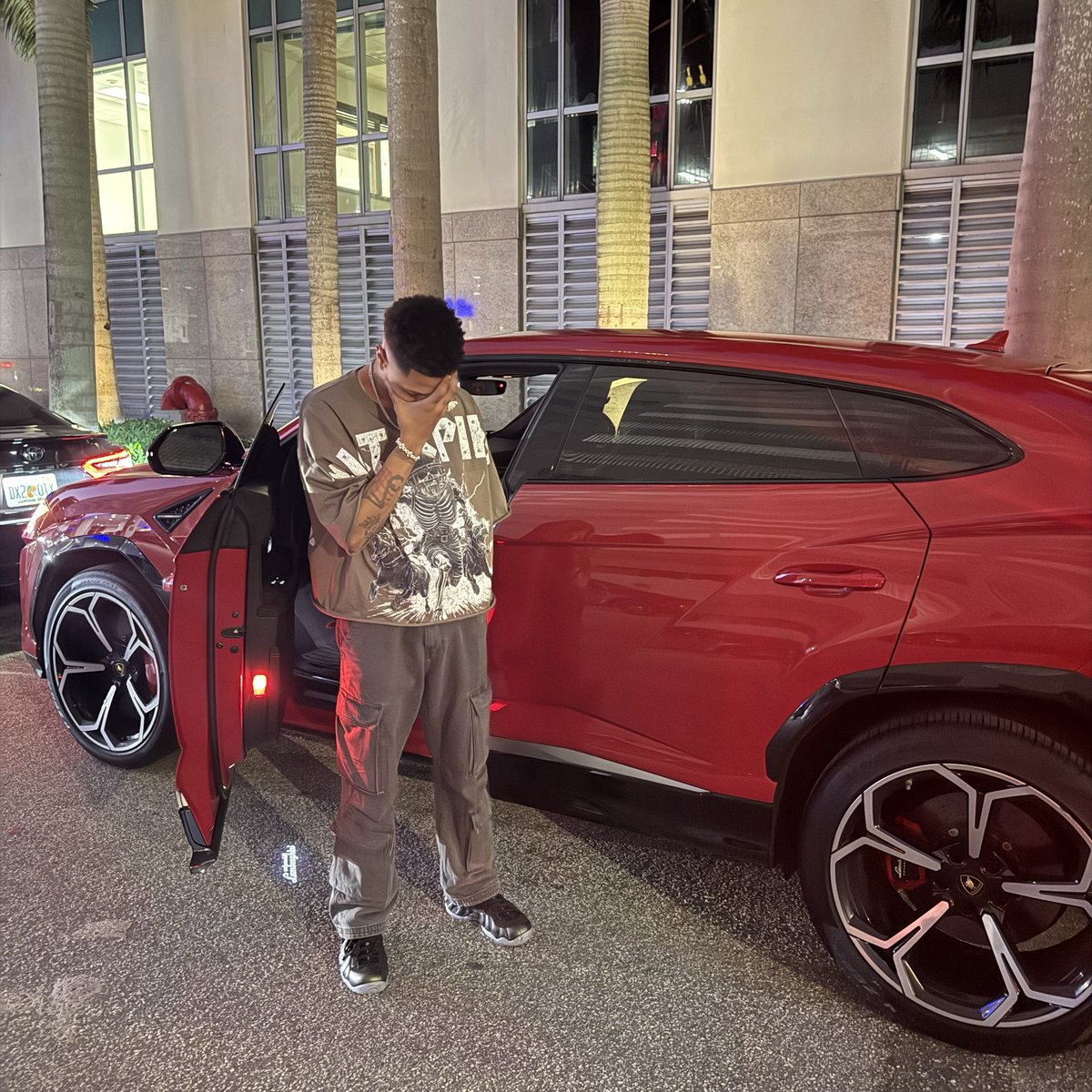 King Apollo tweet media