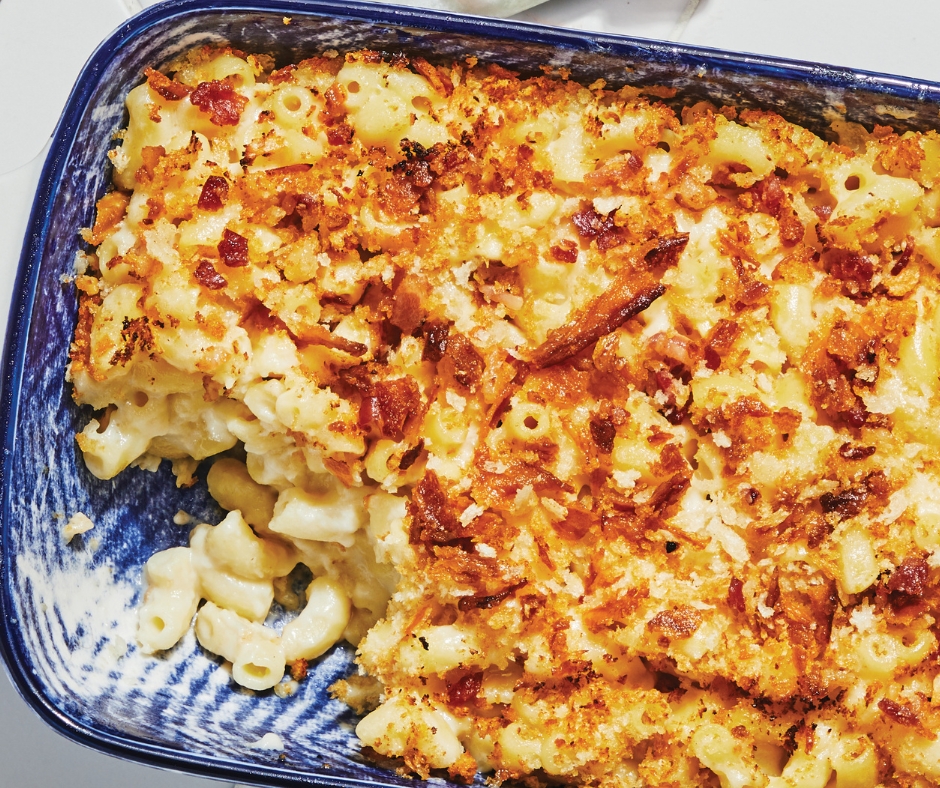 Réchauffez-vous avec notre Macaroni au cheddar blanc avec bacon. 🤗

Tellement réconfortant avec ses macaronis enrobés d’une riche sauce au fromage cheddar blanc, garnis de chapelure croustillante et de bacon.

Ne passez pas à côté. Faites le plein > ow.ly/zOE550Y4Wrs