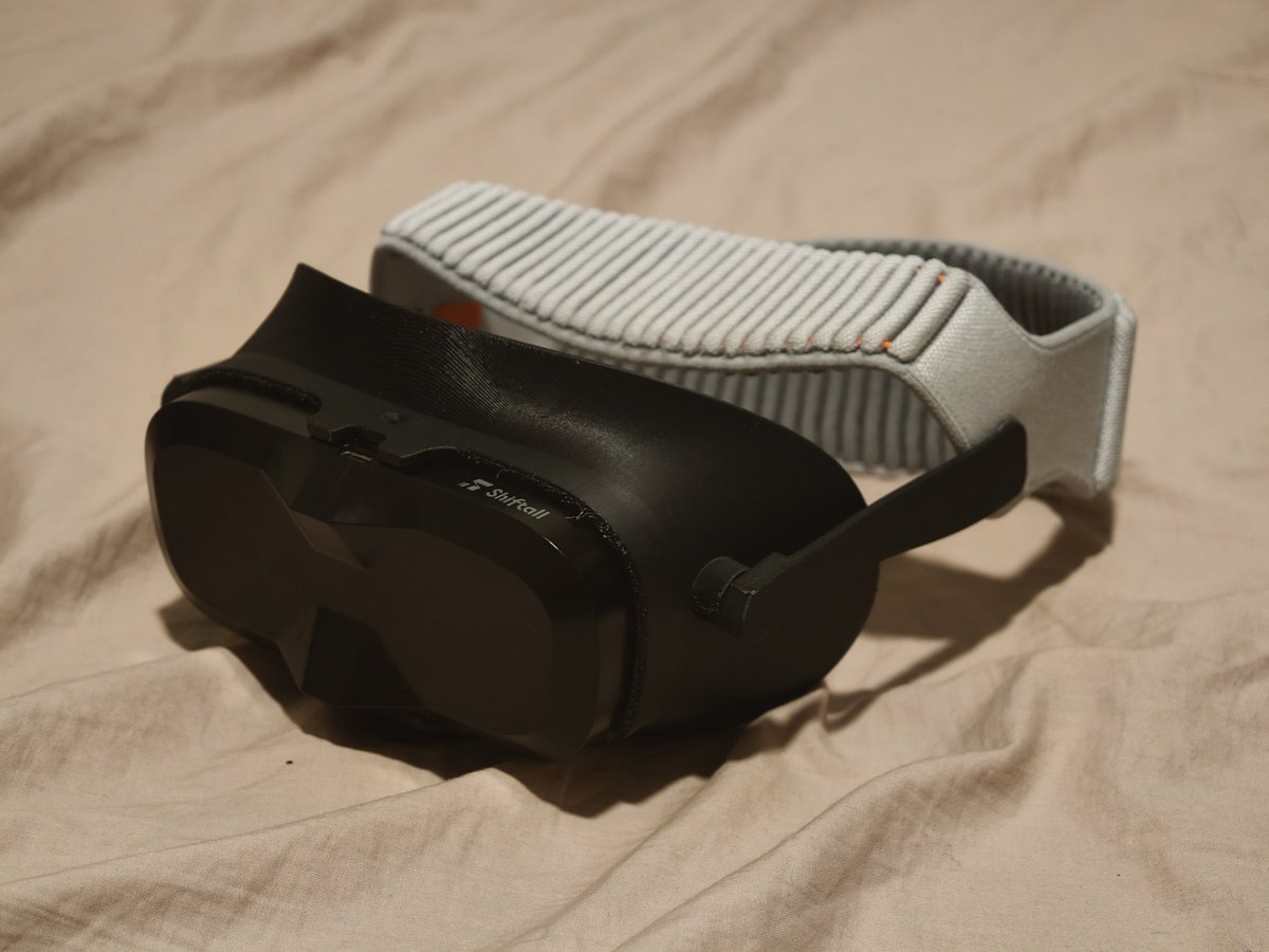 akaricrashed's tweet photo. my @shiftall_jp meganex gen 2 gasket is almost complete! ^^
I learned so much over 1 year and more than 800+ revisions on interface ergonomics, mounting, and more.

Should be compatible with MeganeX MKII as well! https://t.co/frVdJqBgsU