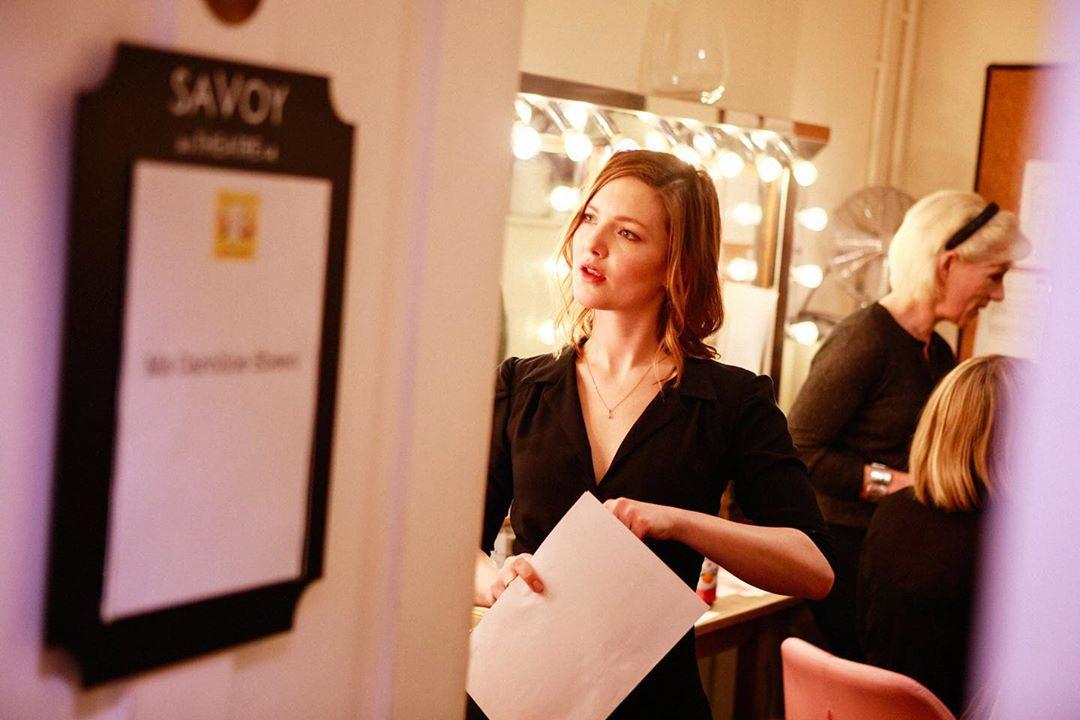 ON THIS DAY Holliday Grainger attended 2020 FEB 09: Platform Presents Poetry Gala 2020
📎holliday-grainger.net/gallery/thumbn…