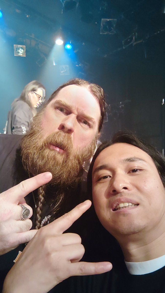 Fit for an Autopsy観に行ってきました

ニトリの座椅子より折り畳まりました

TIMのピックと撤収中の鬼ファンサに感謝！！