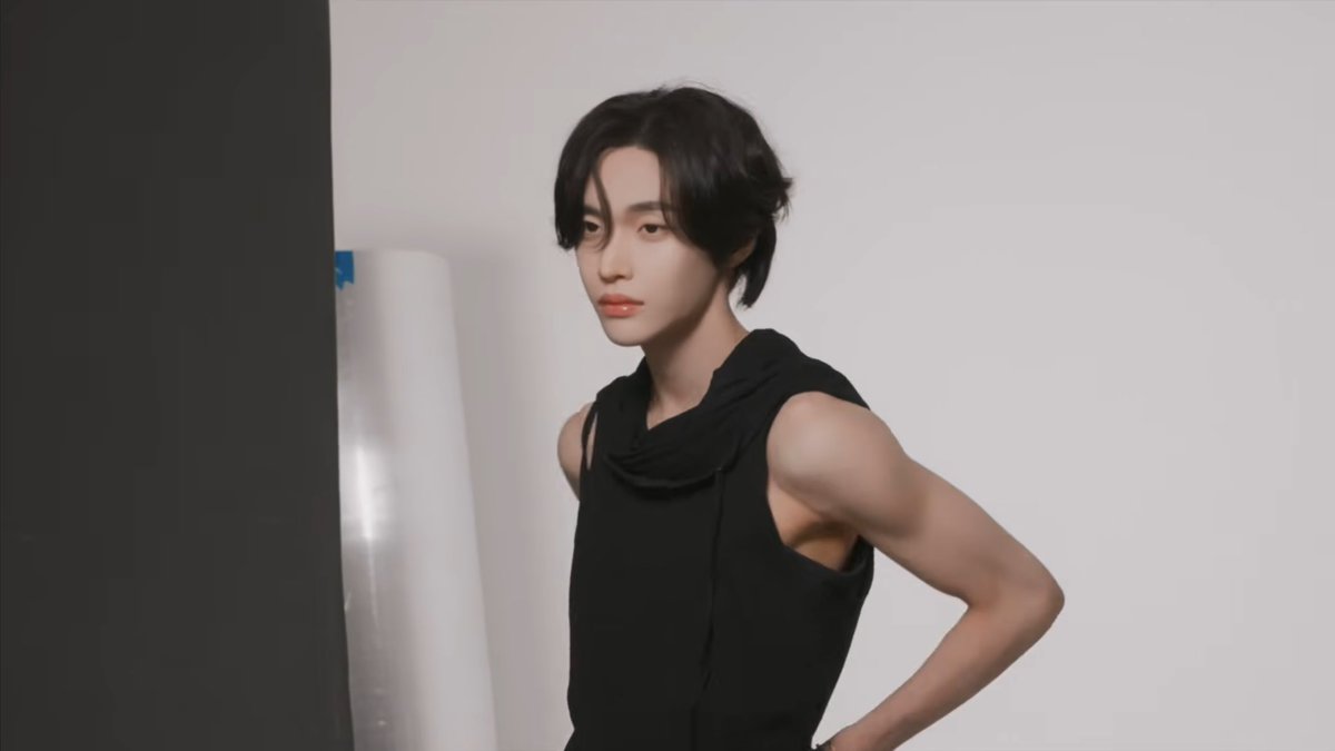 considerablelan's tweet image. 와씨 자컨 미첬니 한 컷도 버릴 데가 없음 막 찍어도 이 정도임.