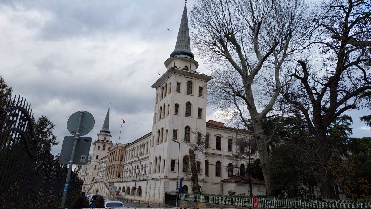 youtu.be/9KRfMLrPbD8?si…