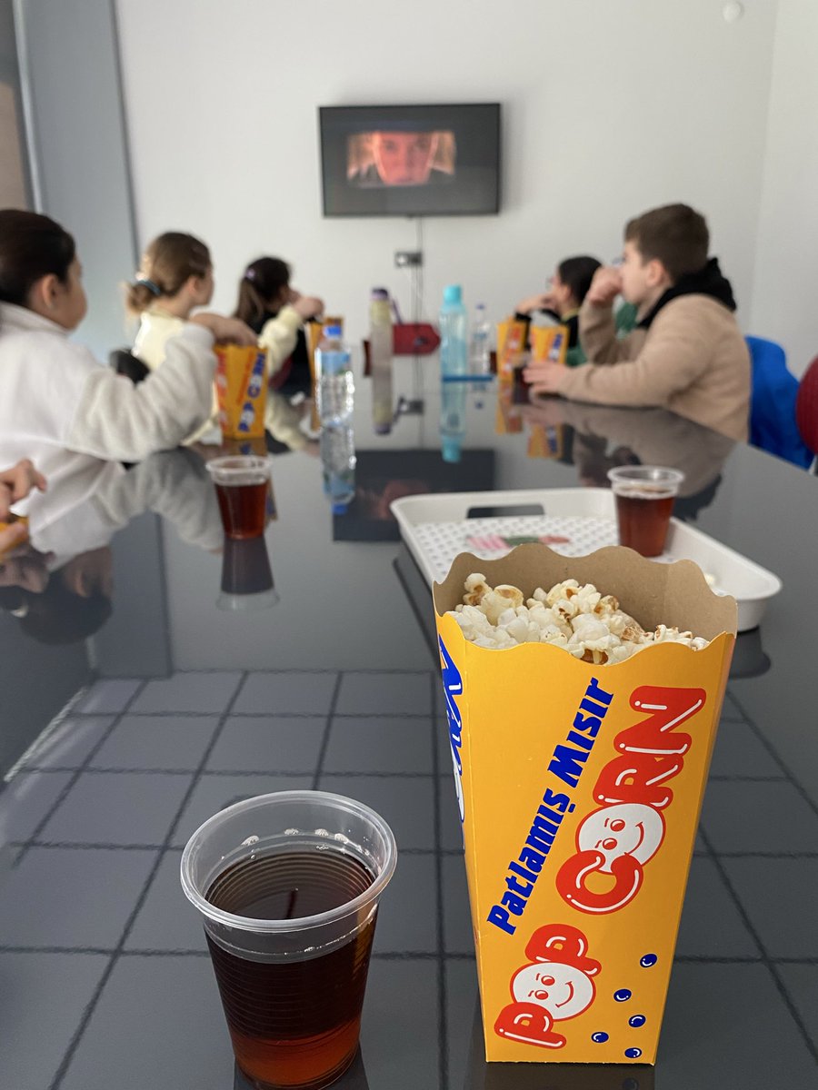 OzkanTogram's tweet photo. #movieday 📽️🍿 https://t.co/JXz4moIGVU