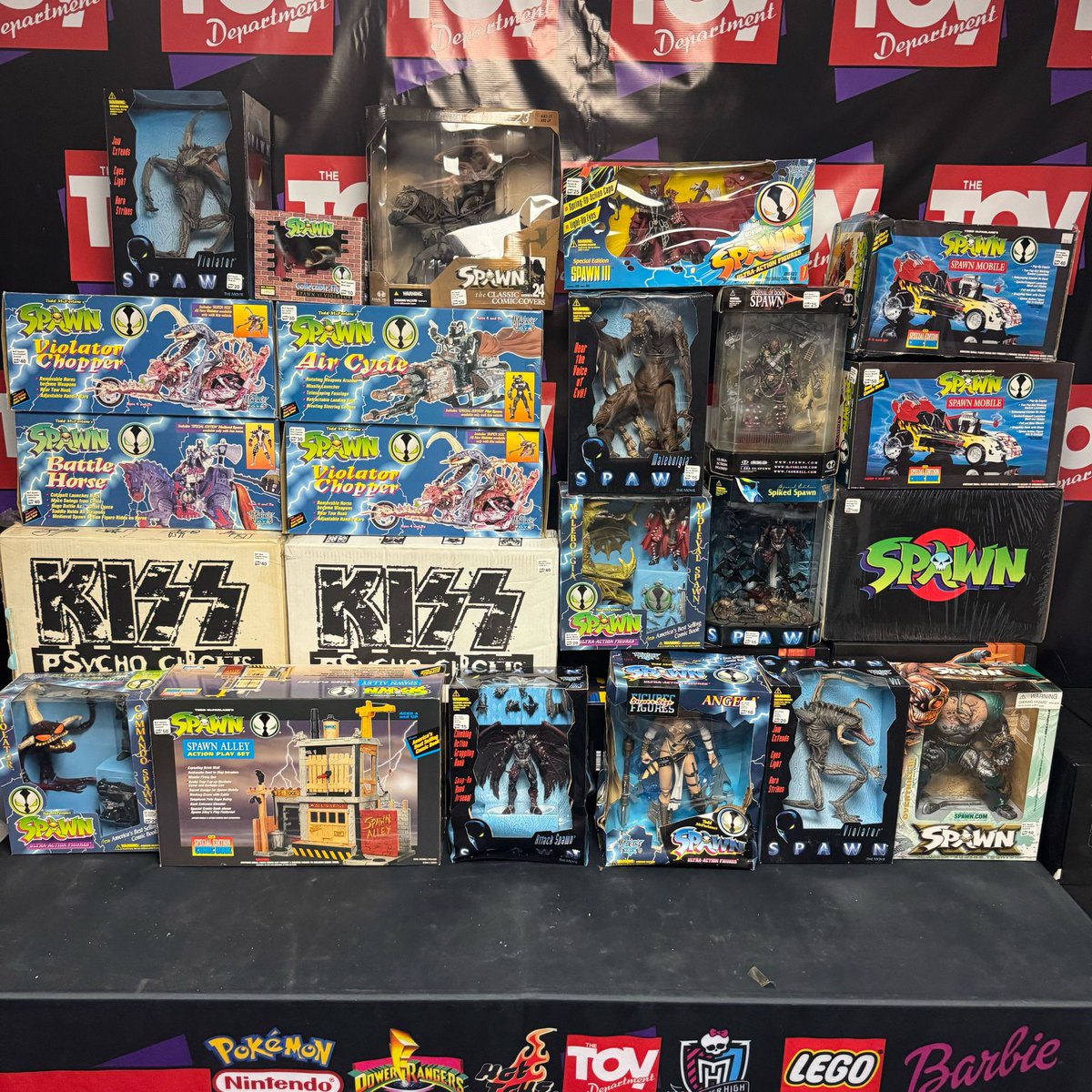 toy_dept's tweet photo. Super fun new McFarlane Spawn stuff priced up &amp; going out now! ￼Only available for purchase in store! Only at The Toy Department!

📞 513-TOYDEPT | webuytoyscincy@gmail.com 
📍 5960 Dixie Hwy Fairfield OH 45014

#thetoydepartment https://t.co/FKfGnmjQpq