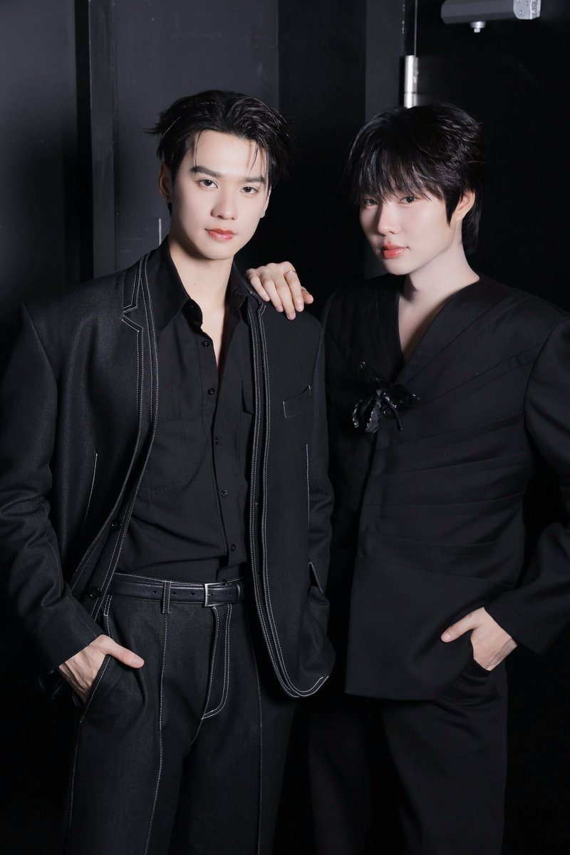 “เก่ง” <a href="/harit_keng/">Harit_keng (DuckMan 🦆)</a> และ “น้ำปิง” <a href="/nampingnapat/">Namping</a> ร่วมงานประกาศรางวัล The Viral Hits Awards 2025✨

#TheViralHitsAwards2025
#TVHA2025xDMD