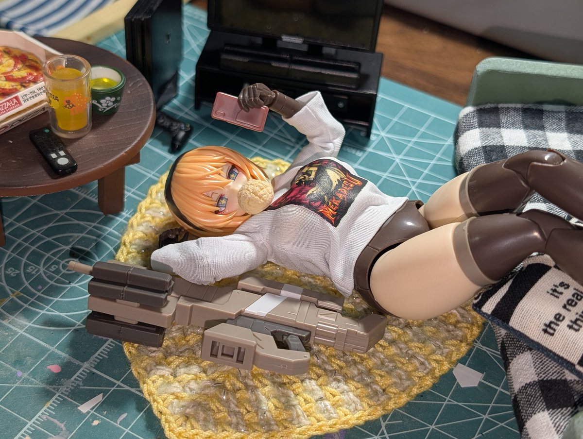 smoking_pistol's tweet image. 生活感ェ……