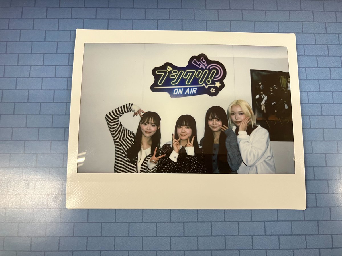 bushi_creative's tweet photo. 【フォロー＆リポストキャンペーン】

🌹配信番組『ブシクリ！ON AIR』2026開幕SP放送、
ご視聴いただきありがとうございました❣️

🎁1名様 に抽選で、【伊藤彩沙さんとRealRomantic KARINちゃん、YUIちゃん、NANAちゃんの4ショットチェキ】をプレゼント致します🎁

⓵ブシロードクリエイティブのX(@bushi_creative)をフォロー
⓶このツイートをRT

ご応募をお待ちしております💚
※キャンペーンは2月4日(水) 17時まで
▼配信アーカイブはこちらから
https://t.co/SGQ9gusaDR
#ブシクリONAIR #リアロマ