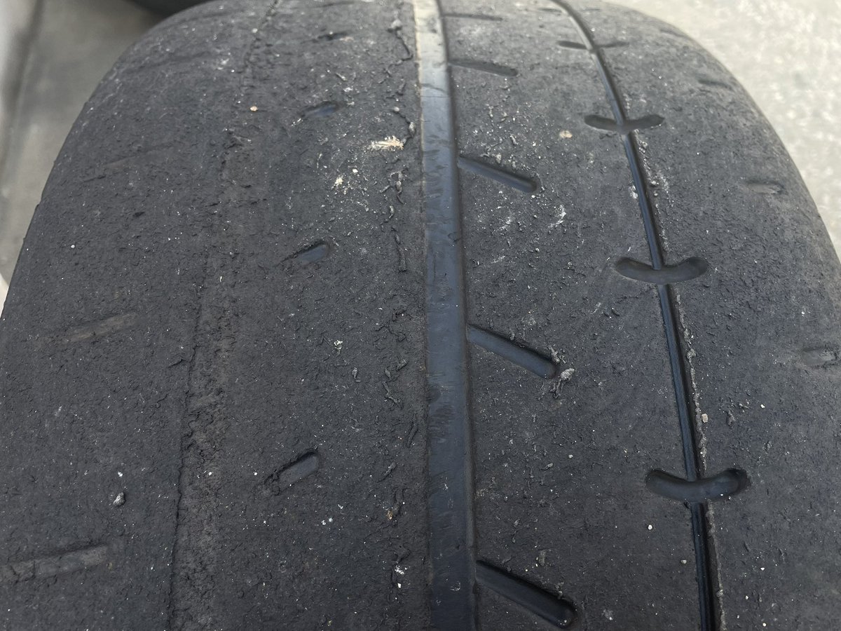 052の終わり 中古で買って7、8回サーキット走ったかな 下手くそな俺に2