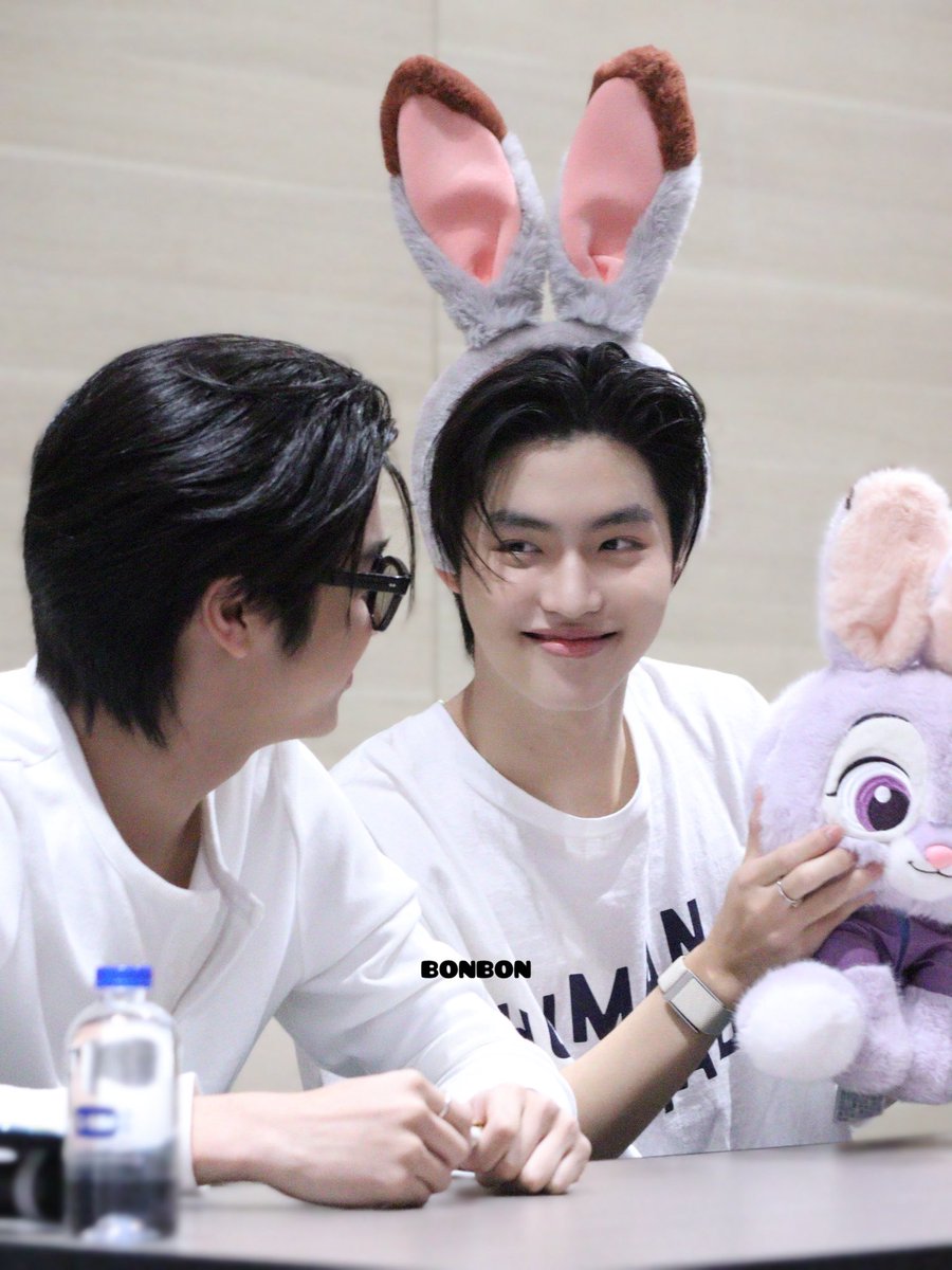 bonbonlook's tweet photo. Heart attack🐰

LUKEMICK READ PLAY LOVE

#สนามอ่านเล่น2026xLukeMick 
#lukemick @mickmetas https://t.co/SDtxCrEM4U