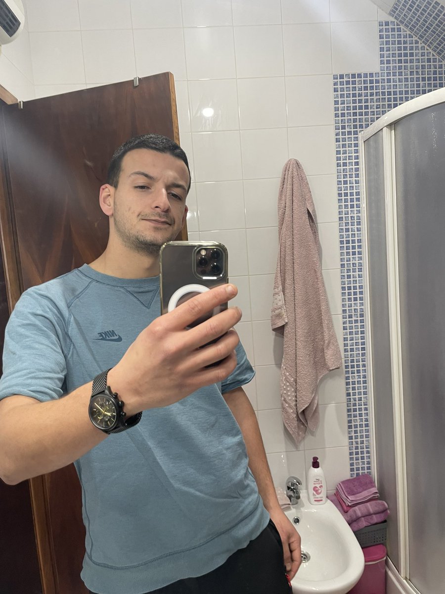 ALPHA KARIM 🤑 tweet media