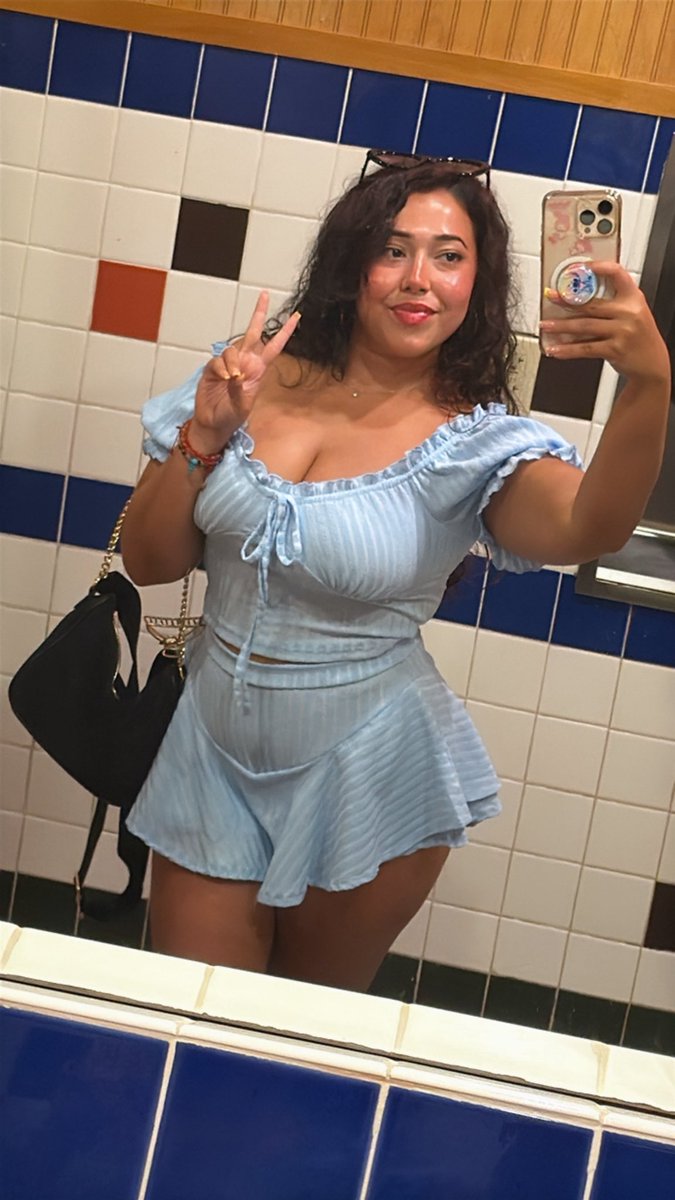 Shana Therese tweet media