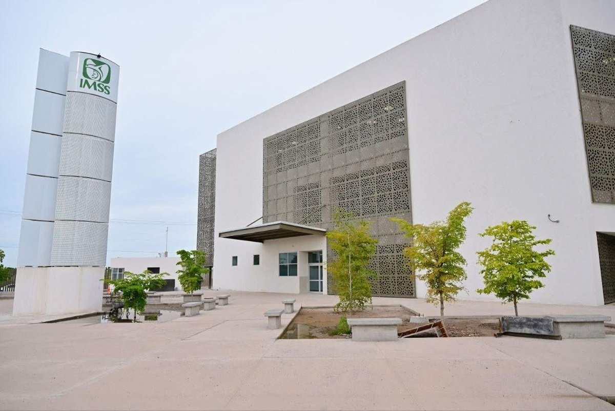 Así se ve el 96% del avance del Hospital General de Zona del IMSS en Navojoa.

Muy pronto,  más de 96 mil derechohabientes  del sur de Sonora,  podrán disfrutar de instalaciones modernas y con equipamiento de punta.
#SonoraSeTransforma #GobiernoDeSonora