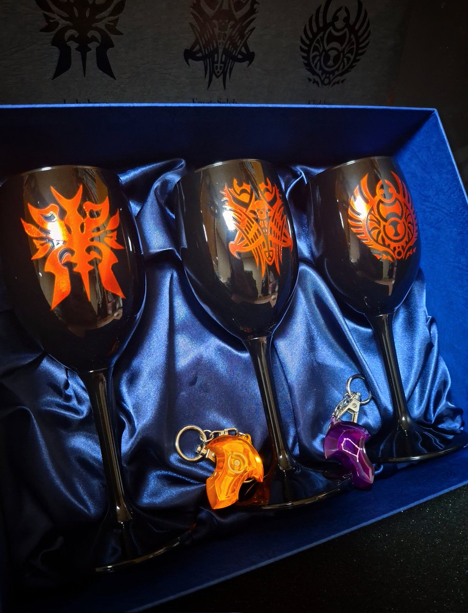 LemonHoneySugar's tweet image. 최근에 영원한 위시굿즈 1순위를 집에 들였습니다
아씨엔 와인잔
3년?4년? 넘게 가지고싶었어요
죽으면 같이 묻어줘
가지고 싶던 굿즈 다 사서 정말 성불함