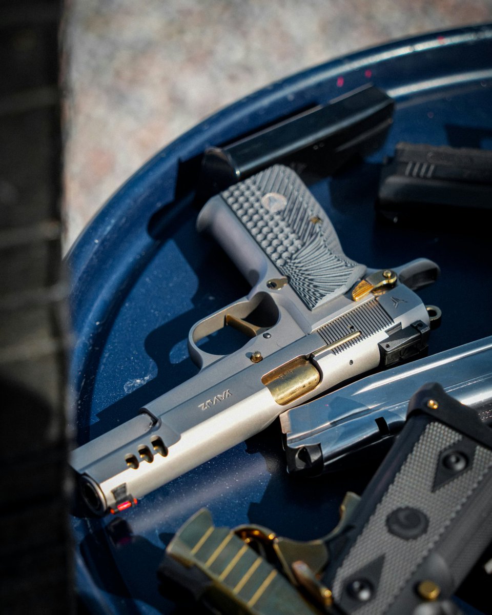 Yavuz 14 Xtreme

Güçlü çizgiler, modern detaylar ve saf performansın buluşması.

Duruşu net, karakteri sert, etkisi kalıcı.
Minimal, agresif, vazgeçilmez.

#Yavuz14Xtreme #YavuzFirearms #GunDesign #PrecisionCrafted