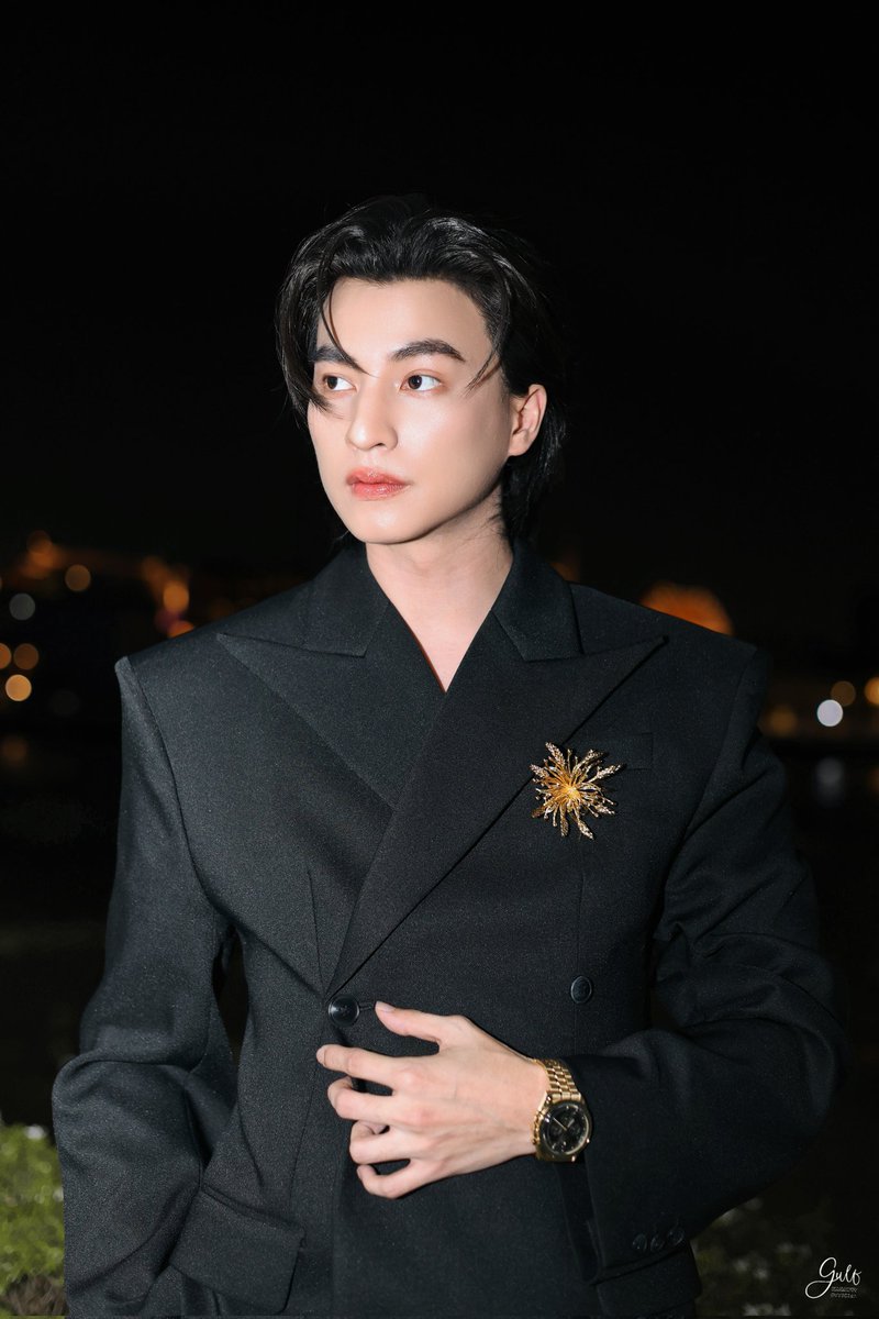 ความหล่อในค่ำคืนนี้ ยืนหนึ่งอยู่ริมแม่น้ำเจ้าพระยาแล้วค่ะ😍

GULF X AMAZING THAILAND
#AmazingThailandExclusiveNight
#GulfKanawut