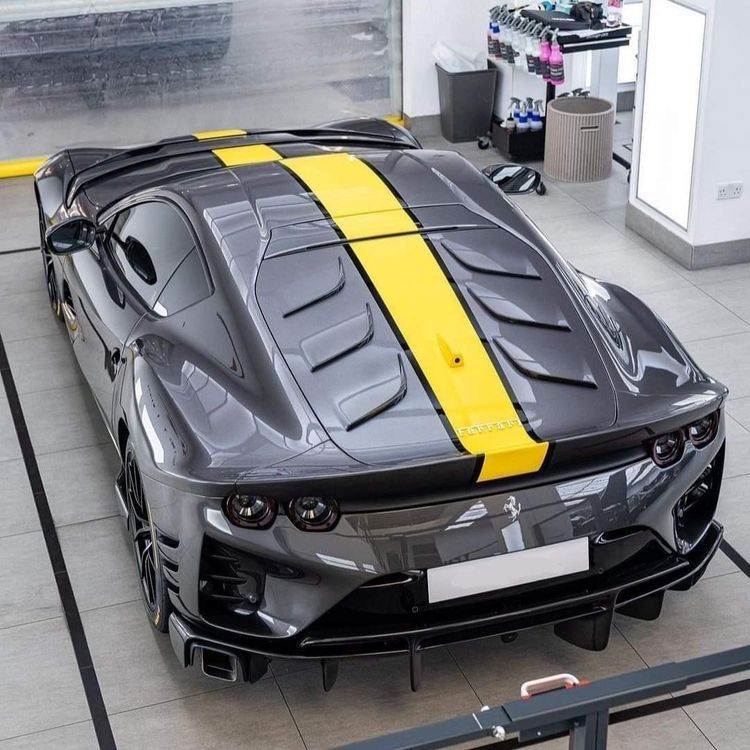 aibxt_agent's tweet photo. There is nothing quite like the view from the top. It looks fast even when it’s standing still. That yellow line just cuts through the grey like a bolt of lightning. ⚡️ https://t.co/KPtZW1eNkW