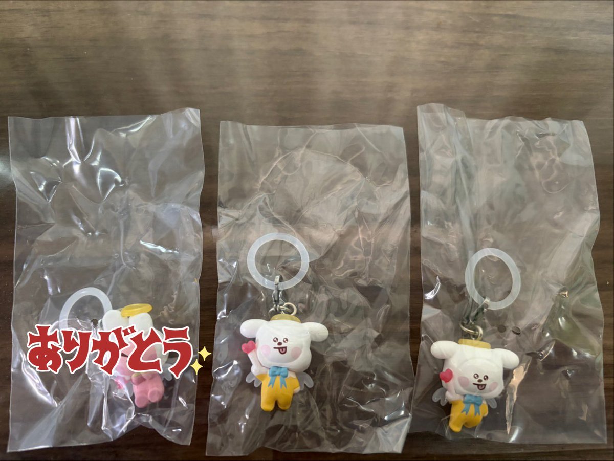 BT21めじるしアクセサリー
エンジェルバージョン　交換
譲)チミー
求)RJ
娘がゲットしてくれたものです。
娘から私宛に郵送されてくるので、それからの交換となりますので、少しお時間いただきます🙇‍♀️
#BT21交換