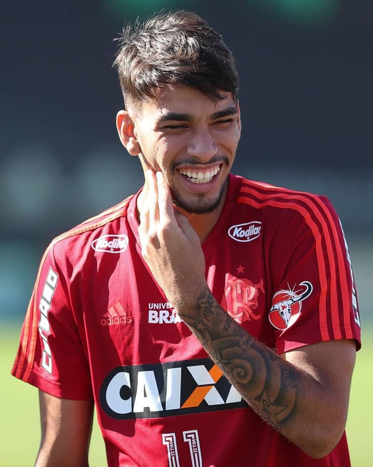 venecasagrande's tweet image. Negócio fechado! Paquetá é do Flamengo! O Rubro-Negro fechou tudo com o West Ham, e o meia está liberado para viajar e se apresentar ao time carioca e assinar contrato válido por cinco anos.

O Fla vai pagar 42 milhões de euros em parcelas até 2028!

Foto: Gilvan de Souza /…