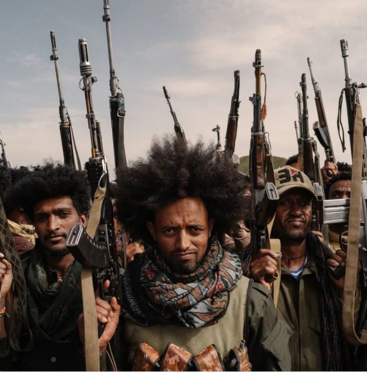 amggebre's tweet image. የፋኖ አንድነት! ለጨቋኙ! አቢይ አህመድ! አረመኔ ስርአት! የሞት ደወል ነው::

ፋኖ ይመራል! ዳያስፖራው ያግዛል:: የድል መንገድ ተቀይሷል!

ድል  ለኢትዮጲያ ህዝብ ሁሉ ይሆናል!