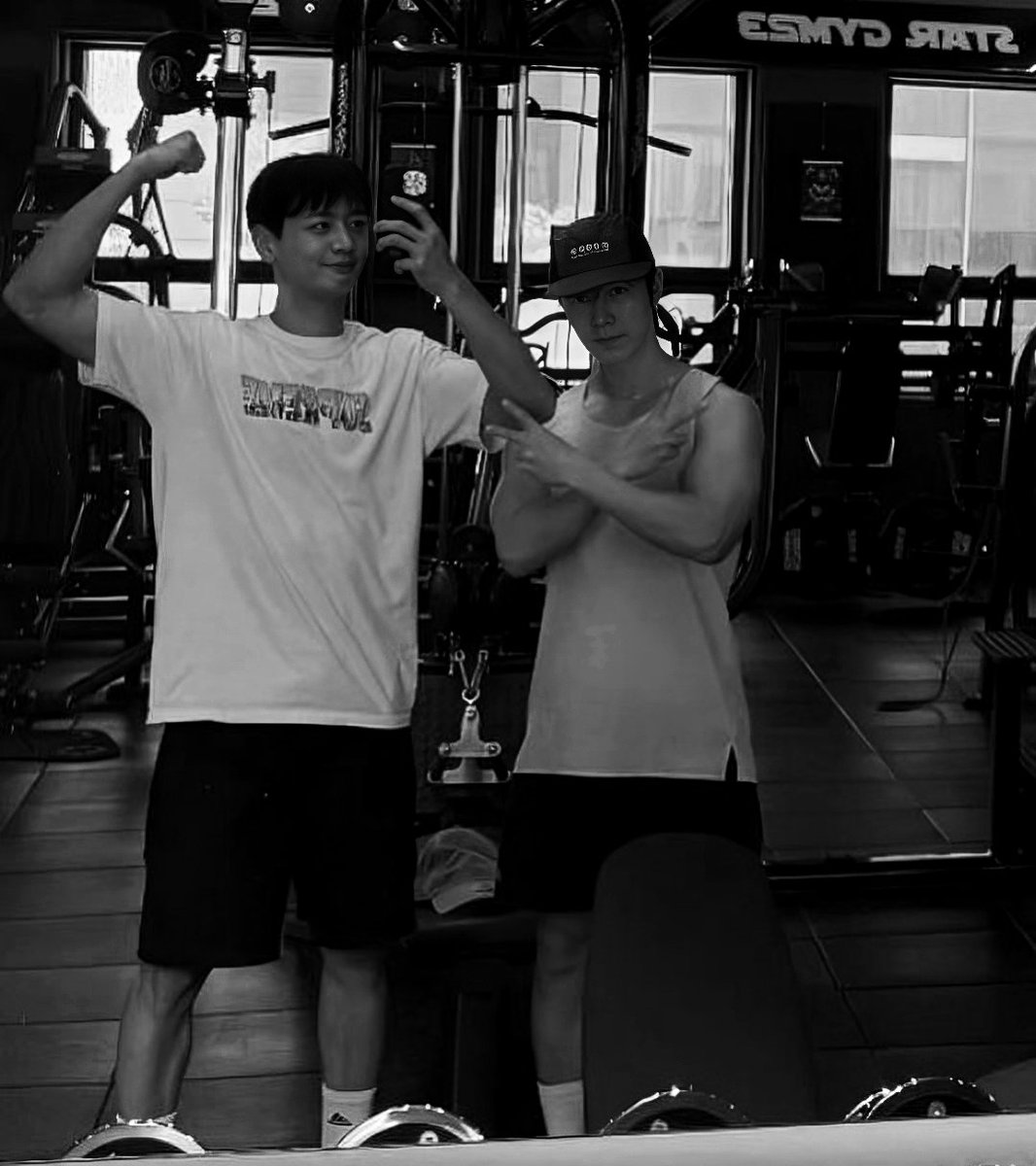 ️️
 ️️
 ️️
┃    𝗥𝗜𝗠𝗕𝗔 𝗚𝗬𝗠, 𝗝𝗔𝗞𝗔𝗥𝗧𝗔 𝗦𝗘𝗟𝗔𝗧𝗔𝗡 

Gym with my bro COYG. London is red. Haha #RimbaReset2026
 ️️
 ️️
 ️️
 ️️