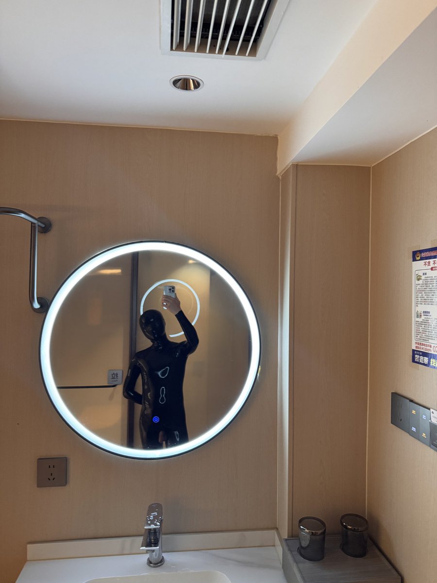 波波龙 tweet media