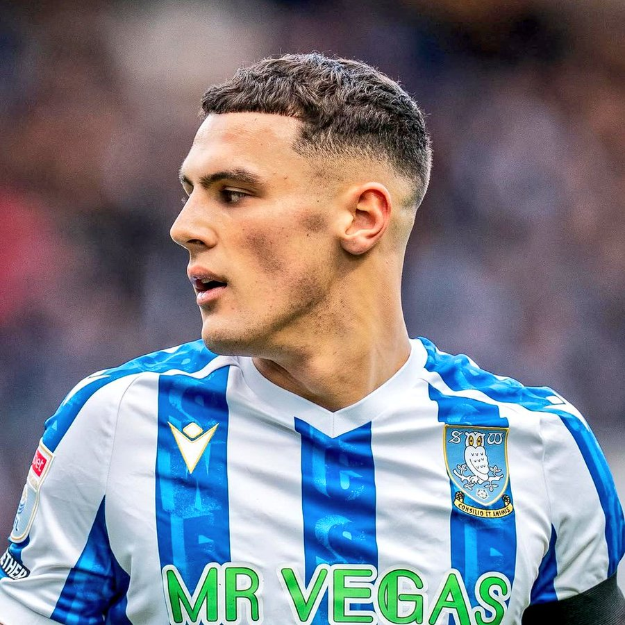 The EFL Zone tweet media