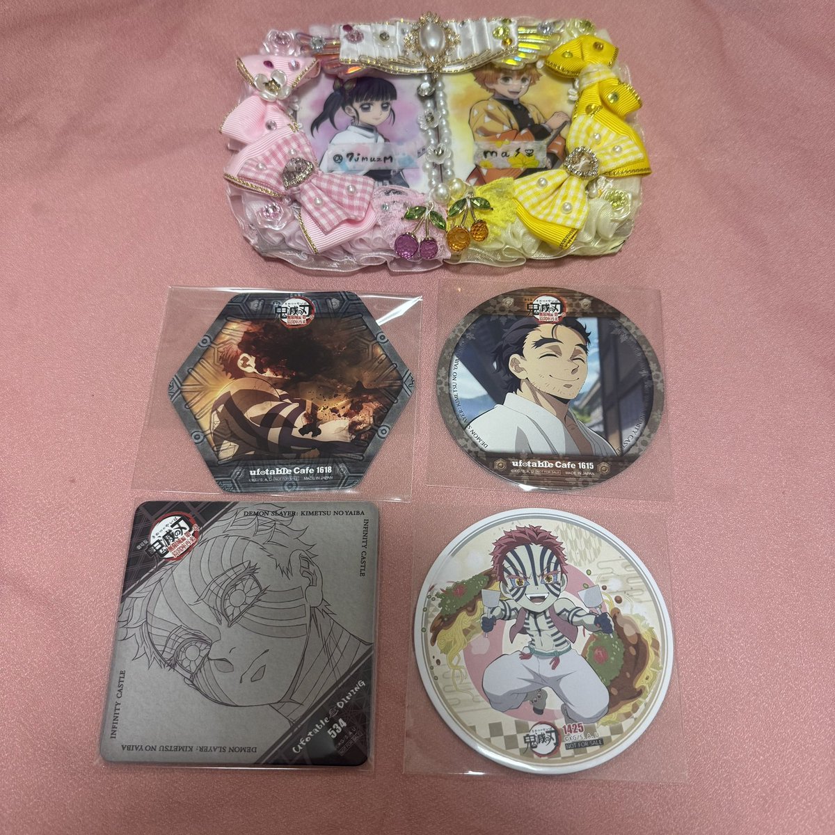 〜交換〜
鬼滅の刃　ufotable cafe DINING togoご当地　コースター

譲
猗窩座、慶蔵

求
他種
善逸、カナヲ

DININGコースターは他含めた交換優先になります🌸ドリンクが好みなので頼みましたのでご不快でしたら申し訳ございません。よろしくお願い致します。