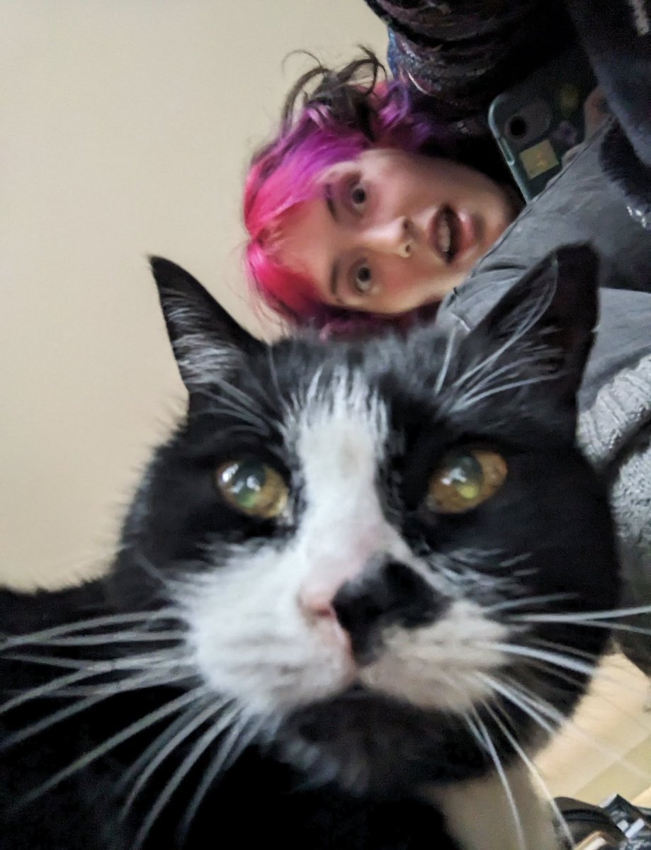 ez(ra) 🐟 tweet media