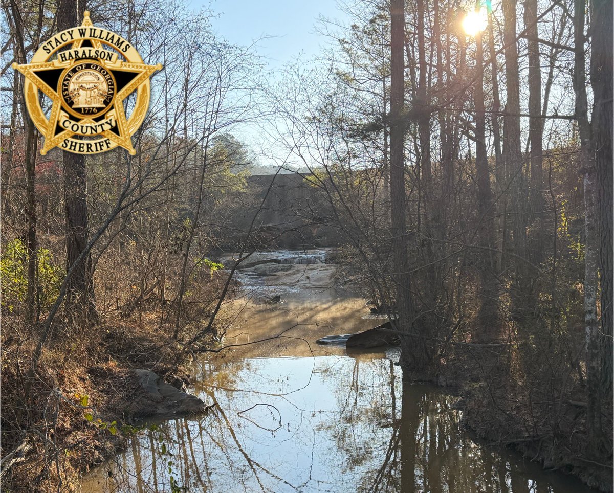 HaralsonSheriff's tweet image. Good Wednesday morning, Haralson. We hope y’all have a wonderful day!

“Don’t watch the clock; do what it does. Keep going.” — Sam Levenson

#HaralsonMornings
#MidWeek
#HaralsonSunrise
#HCSO