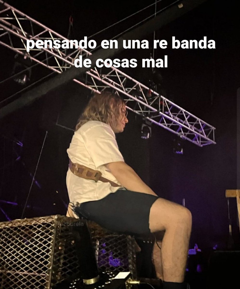 comofacturas's tweet image. me acordé de lo feliz que fui cuando escuché todo pasa en vivo